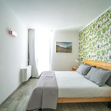 Hotel Alpen Pila *